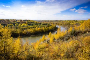 North Saskatchewan river bent near town Devon, Alberta in Autumn.